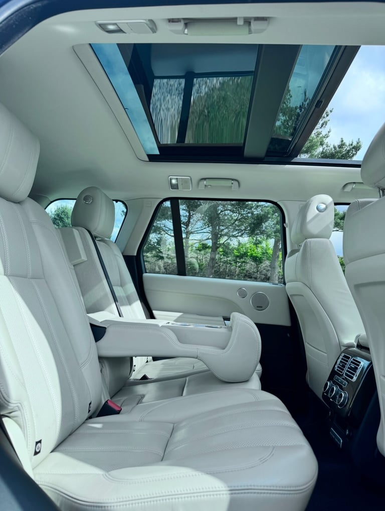 LAND ROVER RANGE ROVER 4.4 SD V8 Vogue 2015