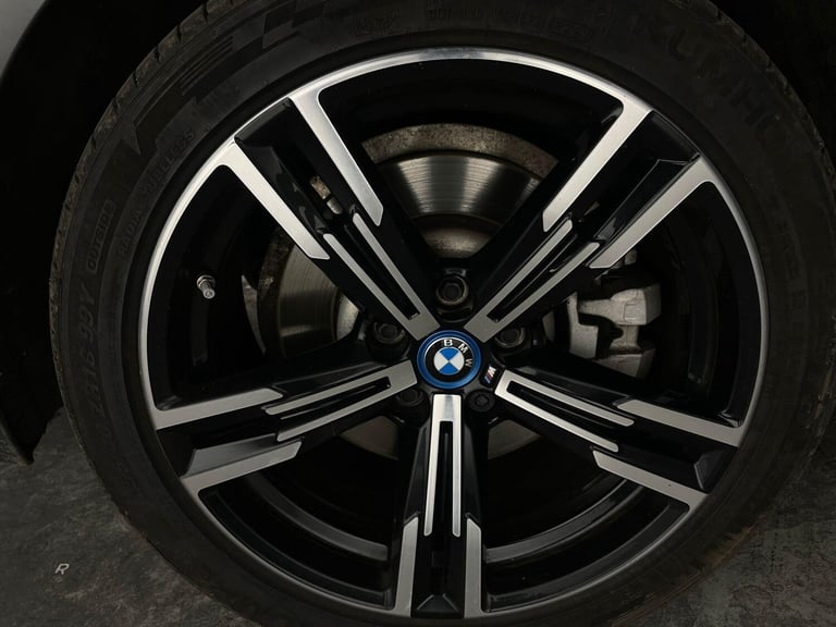 2022 BMW 3 Series 2.0 330e 12kWh M Sport Touring Auto xDrive Euro 6 (s/s) 5dr ESTATE Petrol/Elect...