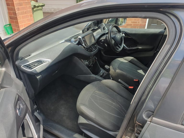 Peugeot, 208, Hatchback, 2013, Manual, 1398 (cc), 5 doors