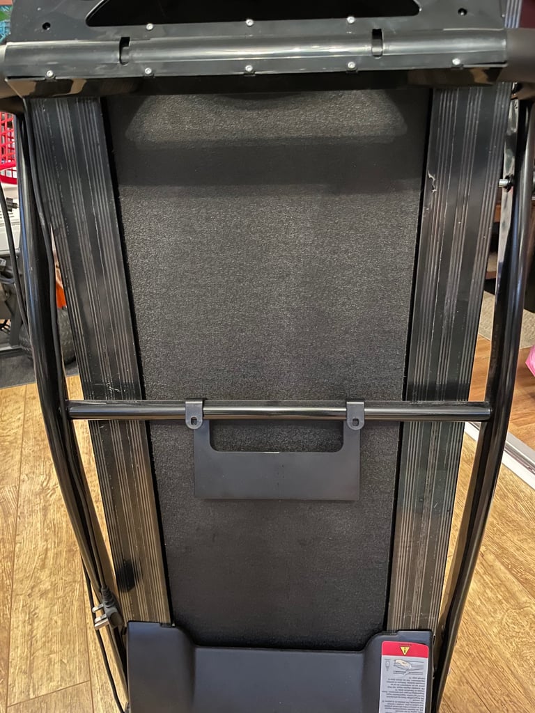 NERO SPORTS NS 105 BT Treadmill /Running machine