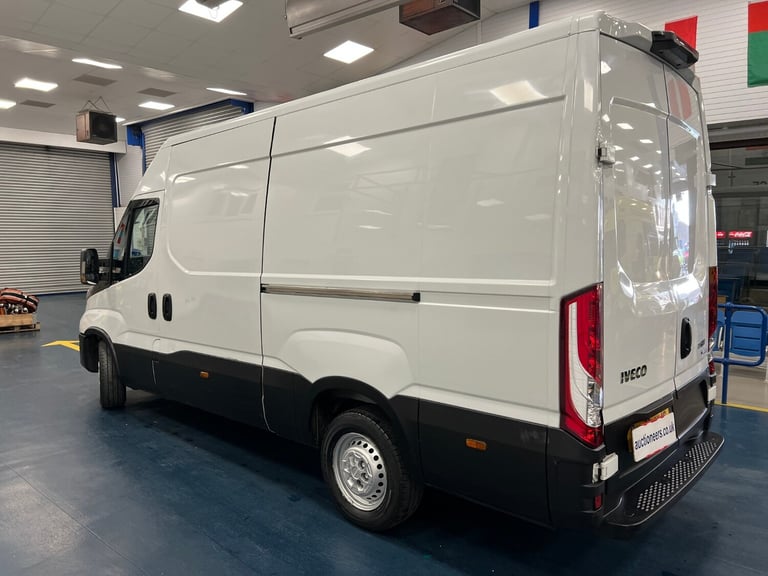 2023 Iveco Daily 35S14 3520WB 2.3 HPI DIESEL 136PS MWB MEDIUM HIGH ROOF VAN (EURO 6) PANEL VAN Di...