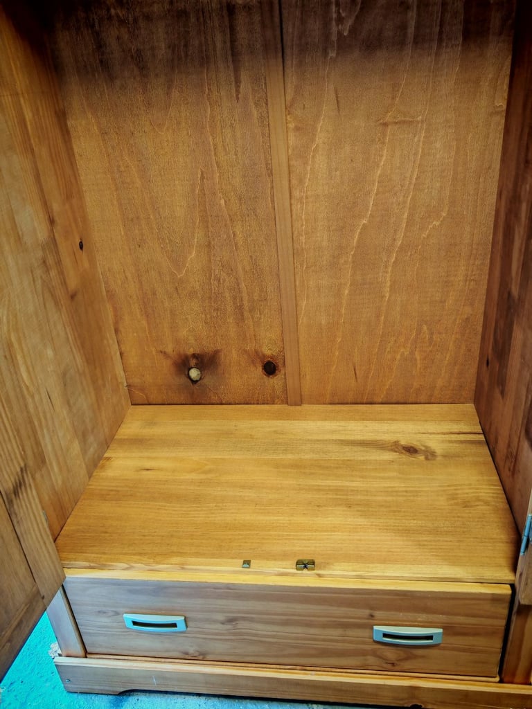 Pine wardrobe 