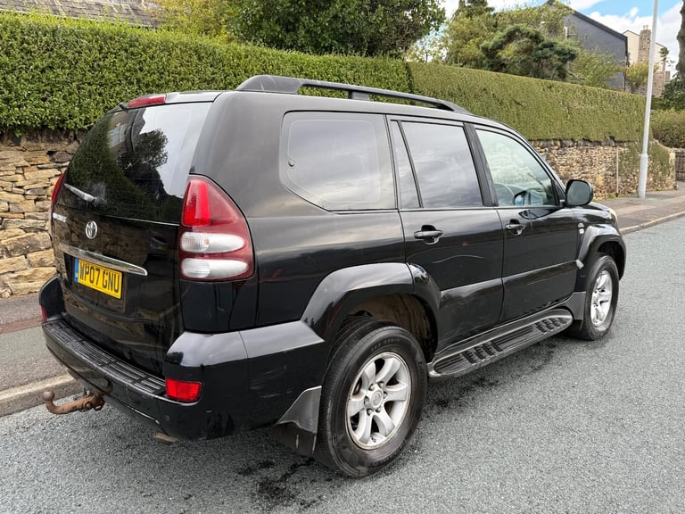 2007 Toyota Landcruiser LC4 3.0 D4-D AUTO 4X4 BLACK ESTATE Diesel Automatic