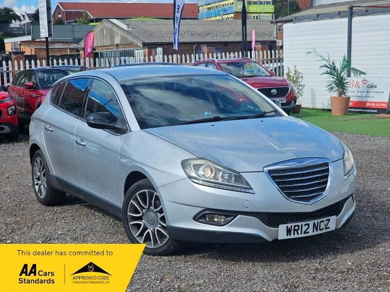 image for 2012 Chrysler Delta 1.4 M-Air SR Euro 5 (s/s) 5dr HATCHBACK Petrol Manual