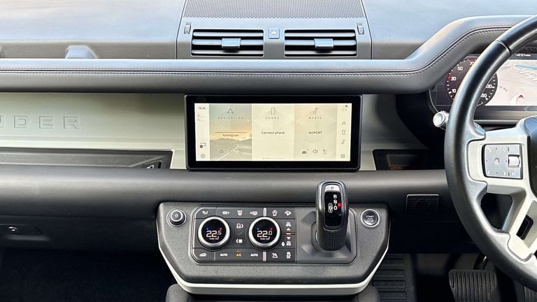 2021 Land Rover Defender 3.0 D300 X-Dynamic HSE 110 5dr Auto [7 Seat] ESTATE DIESEL Automatic