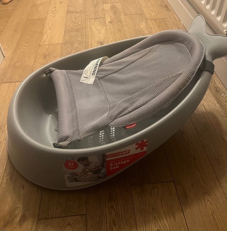 Skip Hop baby bathtub 