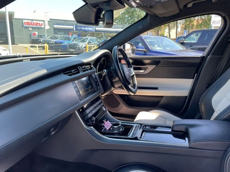 2018 Jaguar XF 2.0 D R-SPORT AWD 4d 177 BHP Saloon Diesel Automatic