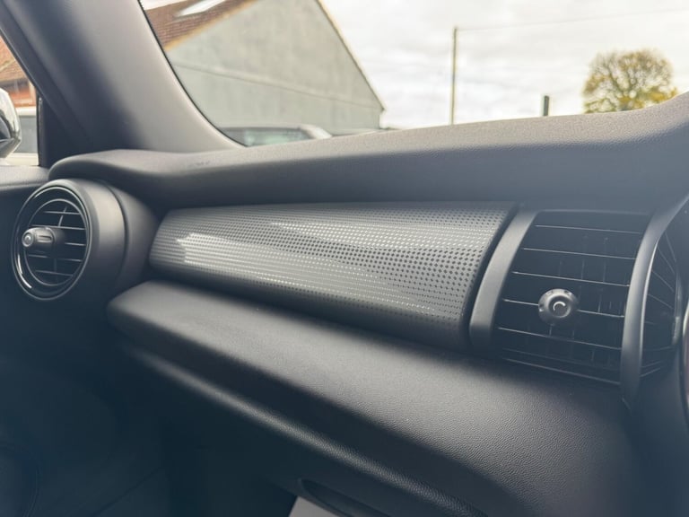 2019 MINI Hatch 1.5 Cooper Sport Hatchback 3dr Petrol Manual Euro 6 (s/s) (136 ps) HATCHBACK Petr...