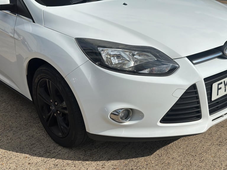  Ford Focus 1.0T EcoBoost Zetec Euro 5 (s/s) 5dr Petrol Manual