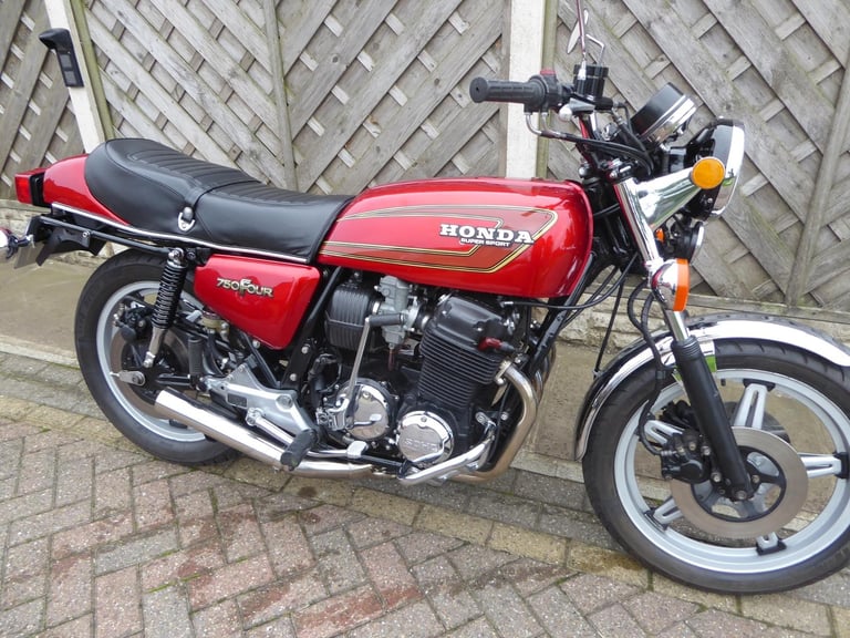 HONDA CB 750 FOUR T REG FULLY RESTORED NEW 4 INTO 1 EXHUAST TAX-MOT EXCEMPT