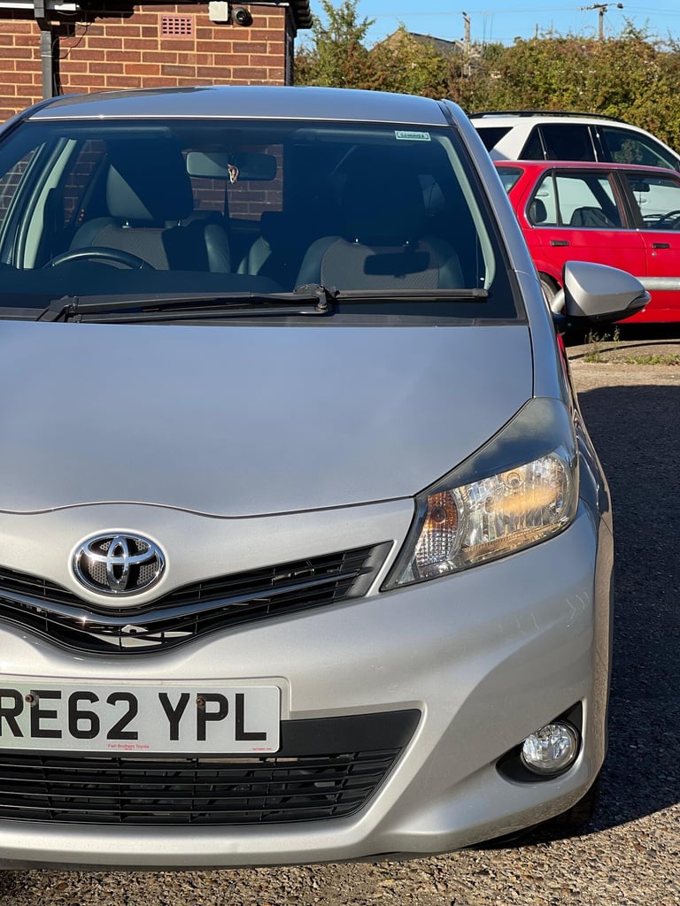 TOYOTA YARIS 1.3 Dual VVT-i Trend 2012