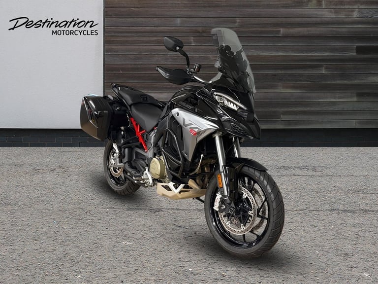 2025 Ducati Multistrada V4 S black Manual