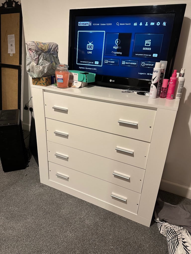 image for 4 drawers 