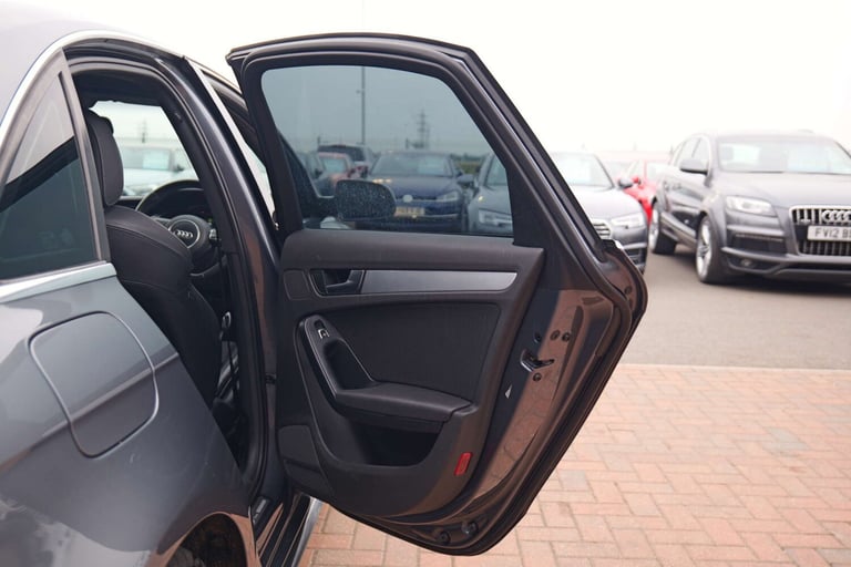 2014 Audi A4 2.0 A4 S Line TDI 4dr Saloon Diesel Manual