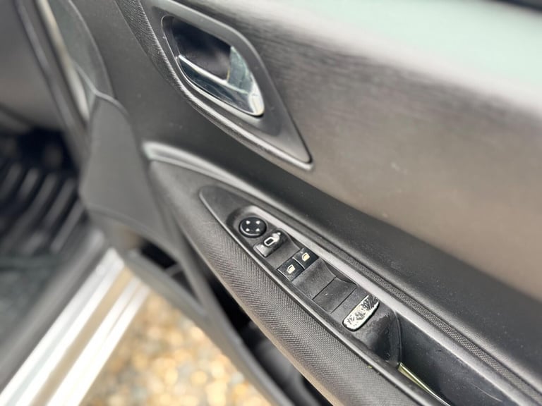 Citroen C4 1.6 HDi Cachet 5dr Diesel Manual - Image 26