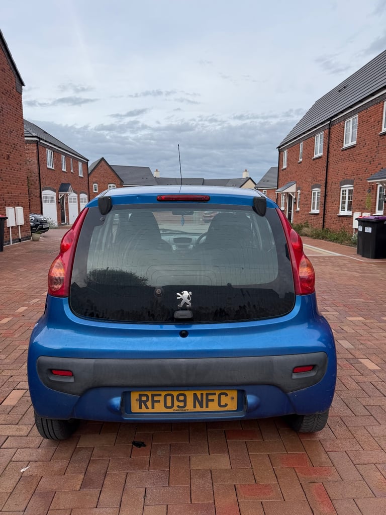 Peugeot, 107, Hatchback, 2009, Manual, 998 (cc), 5 doors