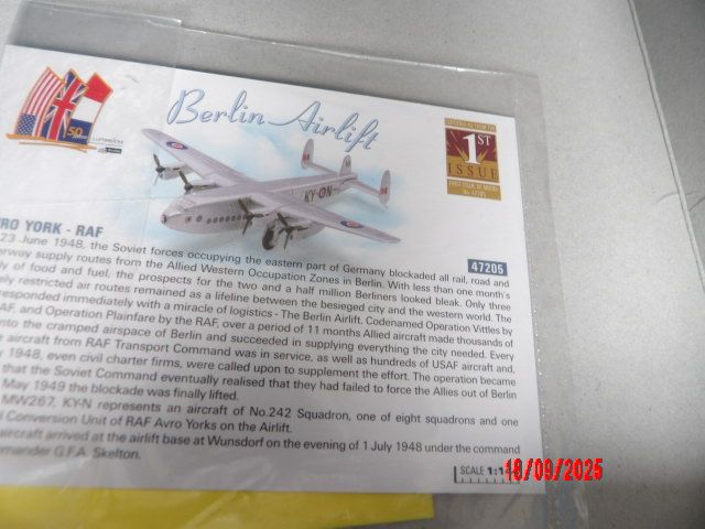 Corgi 1:144 Scale 47205 Military Avro York  RAF  