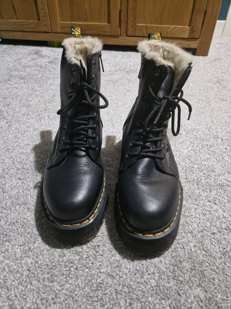 image for Jadon Faux Fur Lined Leather Platform Boots size 8