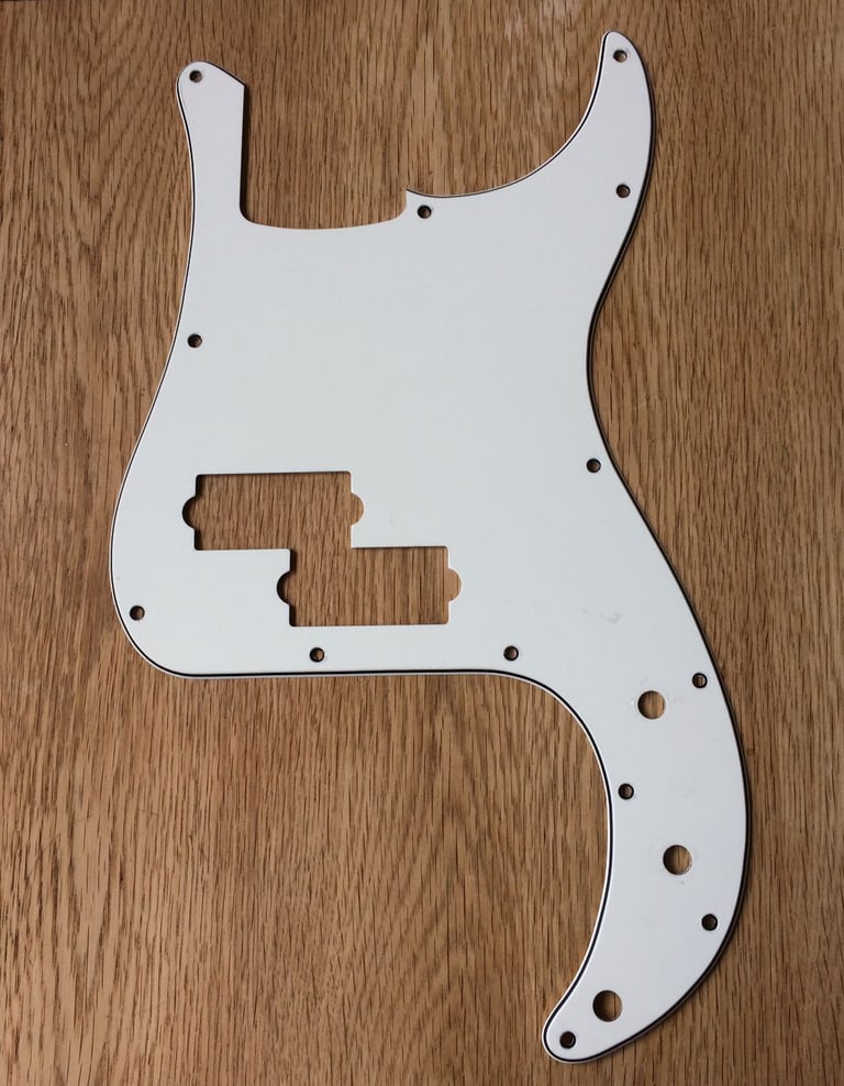 Fender Precision Pickguard