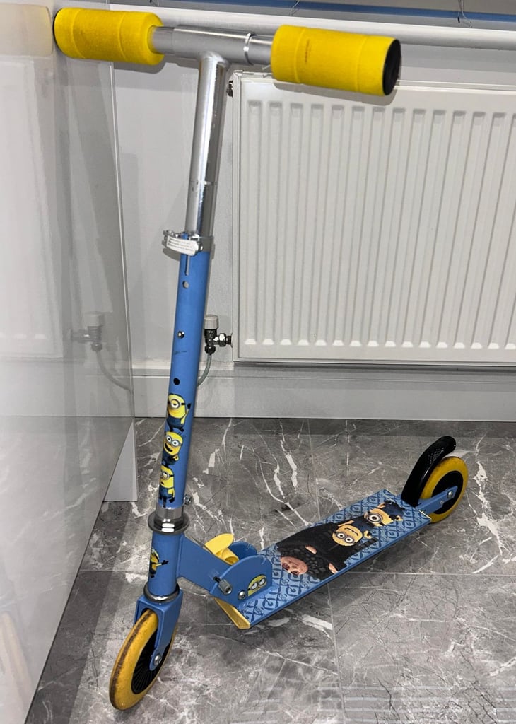 image for Despicable Me Folding Inline Scooter