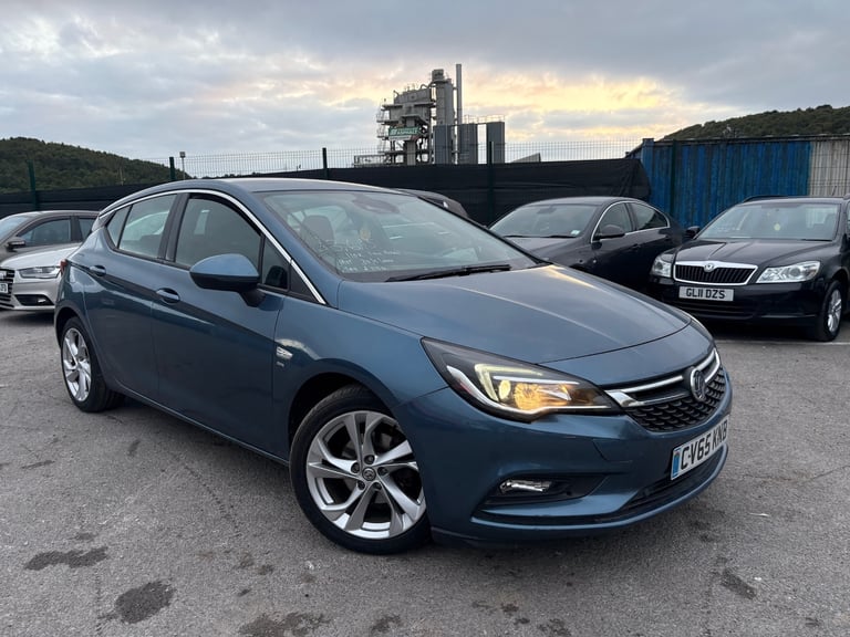 image for 2015 Vauxhall Astra 1.4T 16V 150 SRi Nav 5dr -  HATCHBACK Petrol Manual