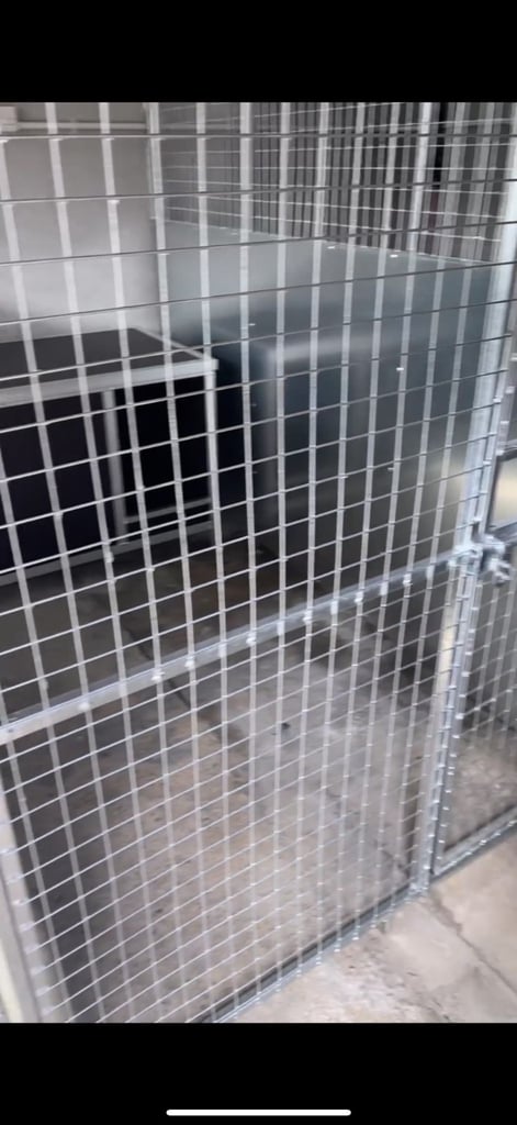 image for Dog kennel and galvanised caging 