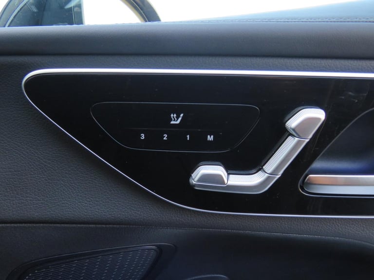 2024 Mercedes-Benz GLC GLC 300e 4Matic AMG Line 5dr 9G-Tronic ESTATE PETROL/ELECTRIC Automatic