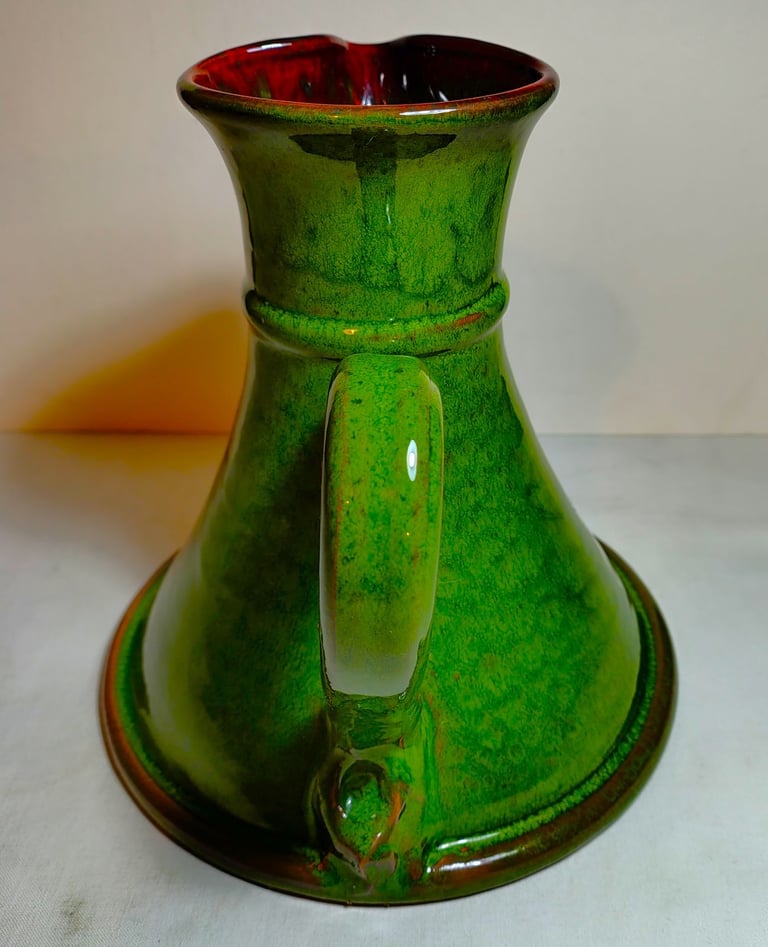 JUG STUDIO POTTERY GLOSS GREEN 