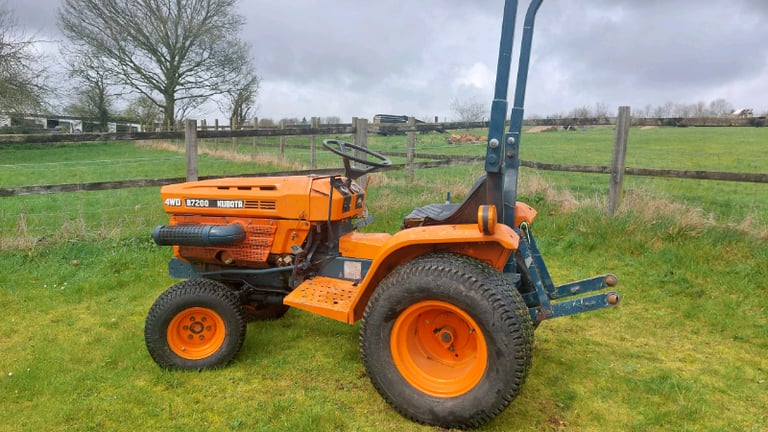 Kubota B7200 4wd HST Compact Tractor - £3750 ono Can Deliver