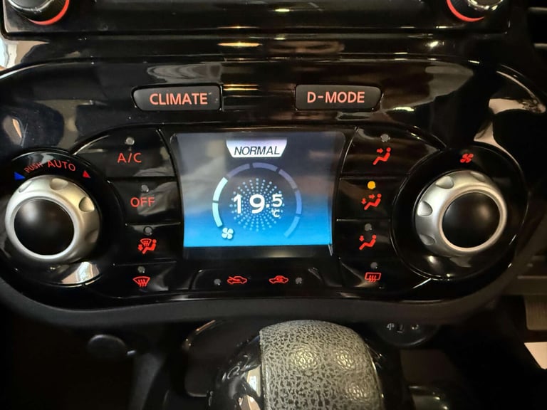 2017 Nissan Juke 1.6 Juke Tekna CVT 5dr SUV Petrol Automatic