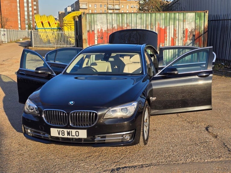 2013 BMW 7 Series 4.4 750Li V8 SE Auto Euro 5 (s/s) 4dr Saloon Petrol Automatic