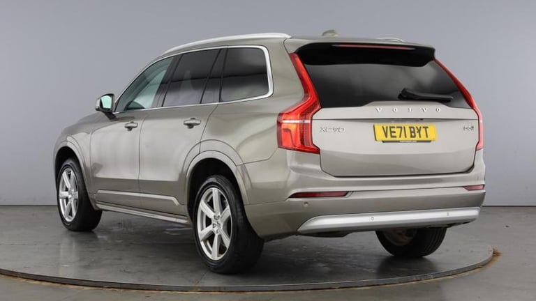 2021 Volvo XC90 Momentum B5 AWD mild hybrid 7 Seats Automatic SUV Hybrid Automatic