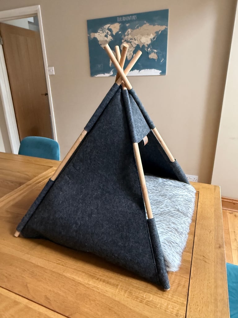 Trixie tipi pet bed