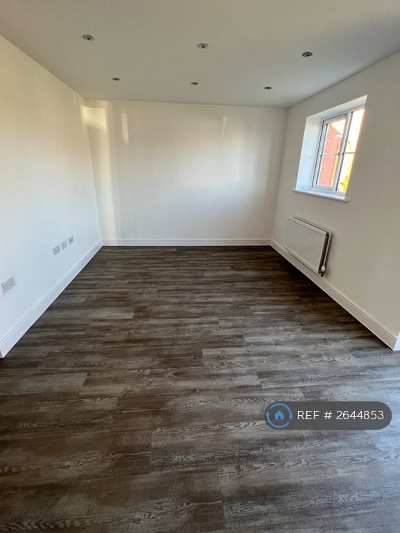 3 bedroom house in Sephton Drive, Longford, Coventry, CV6 (3 bed) (#2644853)
