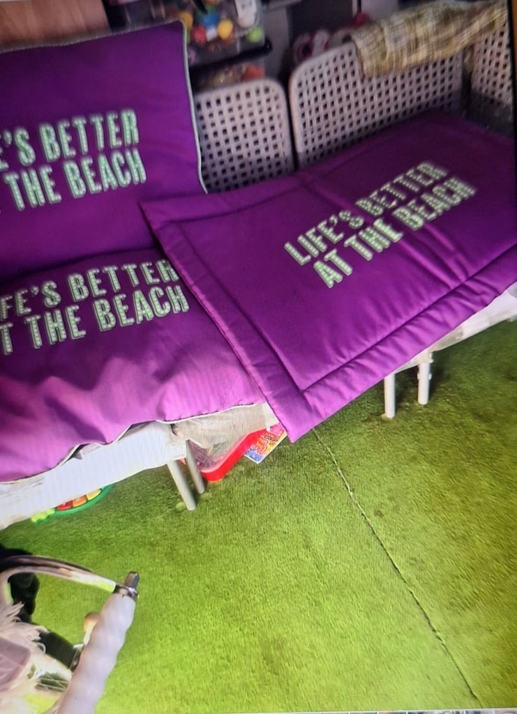 PETS AT HOME DESIGNER DOG BEDS XL BREED  TO LARGE ...