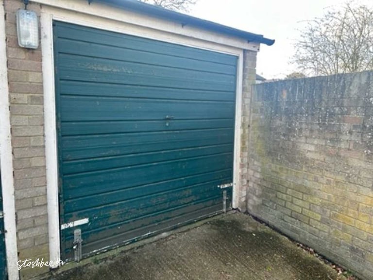 Fantastic 153 Sq Ft Garage available to rent in Beckenham (BR3)