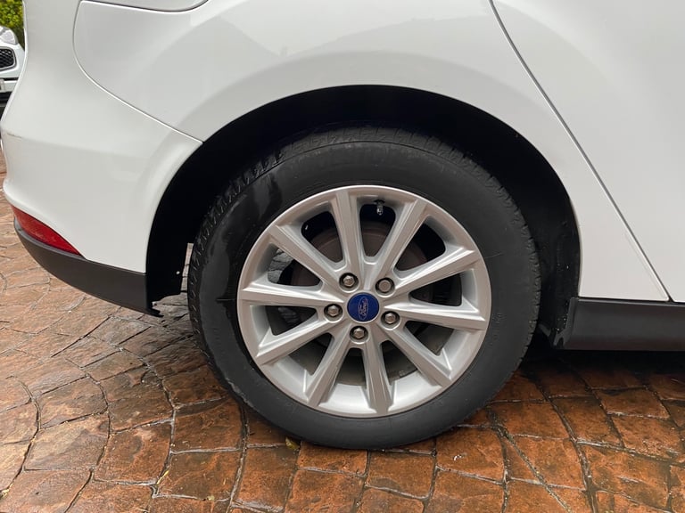 Ford, FOCUS, Hatchback, 2016, Manual, 999 (cc), 5 doors