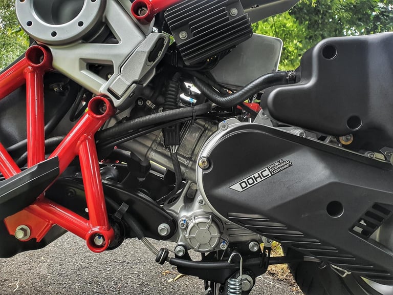 NEW 2025 Italjet Dragster 125cc Urban Sport Scooter