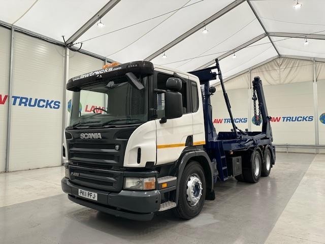 Scania P400 6x2 10 Tyre Skiploader 