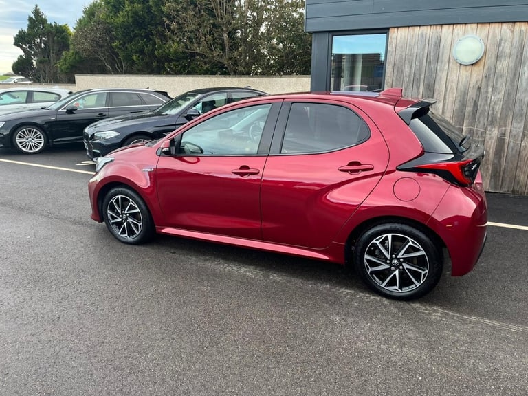 TOYOTA YARIS 1.5 VVT-h Design 2020