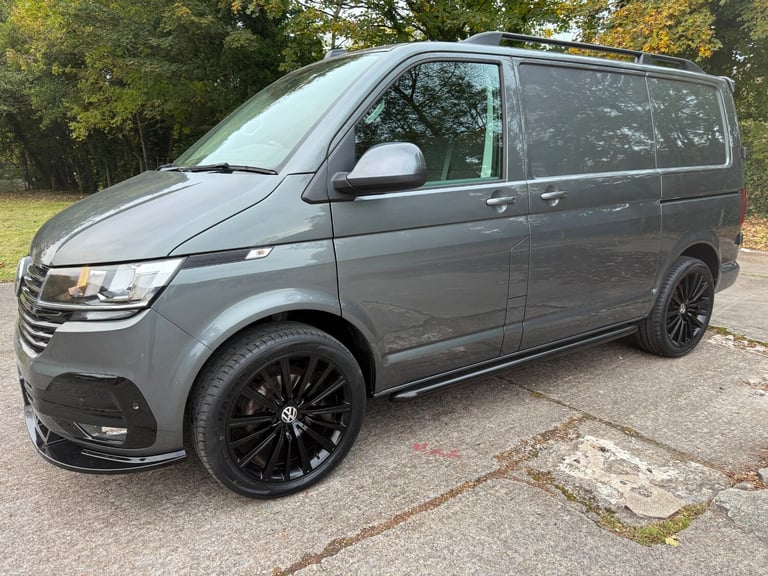 2020 VOLKSWAGEN TRANSPORTER T6.1 TDI HIGHLINE SWB IN INDIUM GREY - EURO SIX