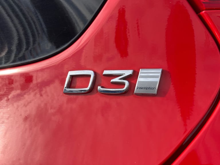 2019 Volvo V40 D3 [4 Cyl 152] Inscription Edition 5dr Geartronic Hatchback DIESEL Automatic