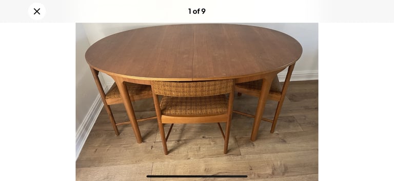 A MID-CENTURY McINTOSH EXTENDING 4/6 SEATER DINING TABLE & 4 MATCHING CHAIRS GREAT CONDITION