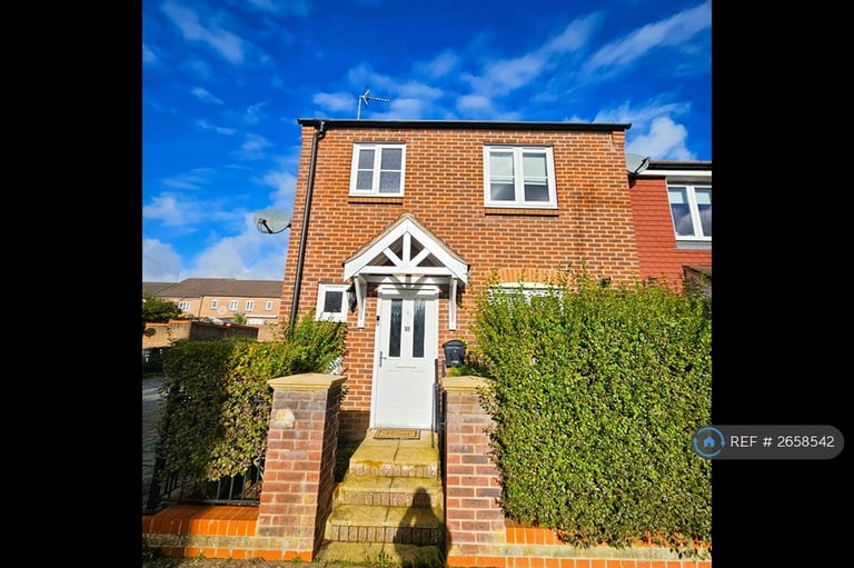 3 bedroom house in Augusta Way Central, Andover, SP11 (3 bed) (#2658542)