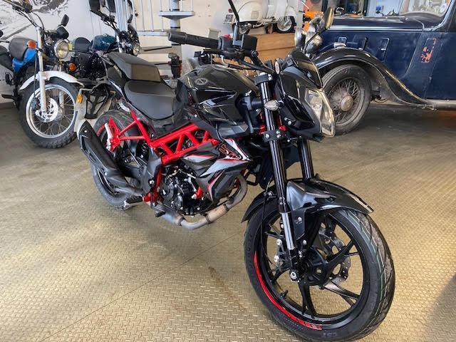 Benelli BN 125 Only 1600 miles