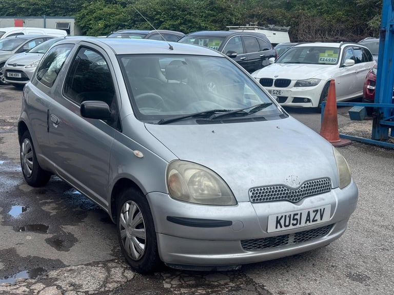 image for 2001 Toyota Yaris 1.3 16v VVTi GLS 3dr Auto [AC] HATCHBACK PETROL Automatic