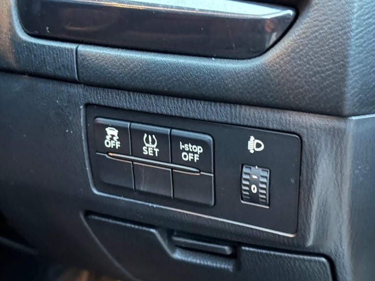 2015 Mazda Mazda6 2.0 SE-L Nav 4dr SALOON PETROL Manual