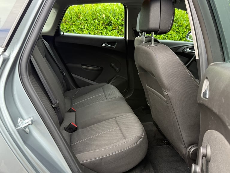 2015/65 VAUXHALL ASTRA 1.4 16V SRI 5DR SILVER GREY 113K MILES CRUISE &amp; ALLOYS