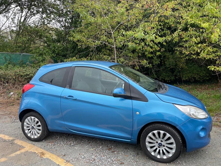 image for FORD KA 1.2 ZETEC 10 REG BLUE 3 DOOR MOT JULY 9TH 2026 TAX £35 SERVICE HISTORY NEW GEARBOX