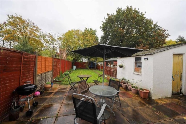 3 Bedroom Semi Detached House with On the Driveway Parking - Cullington Close, Kenton Harrow HA3 